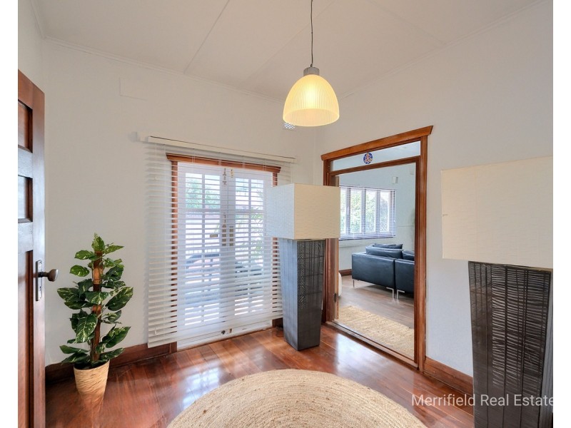 9 Middleton Road, Middleton Beach WA 6330