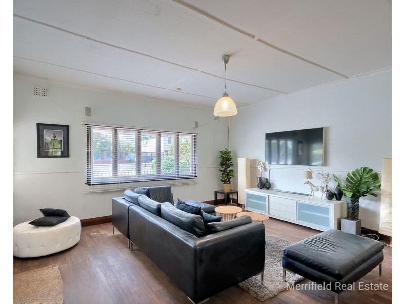 9 Middleton Road, Middleton Beach WA 6330