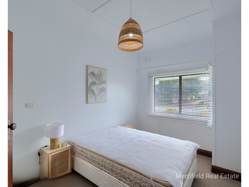9 Middleton Road, Middleton Beach WA 6330