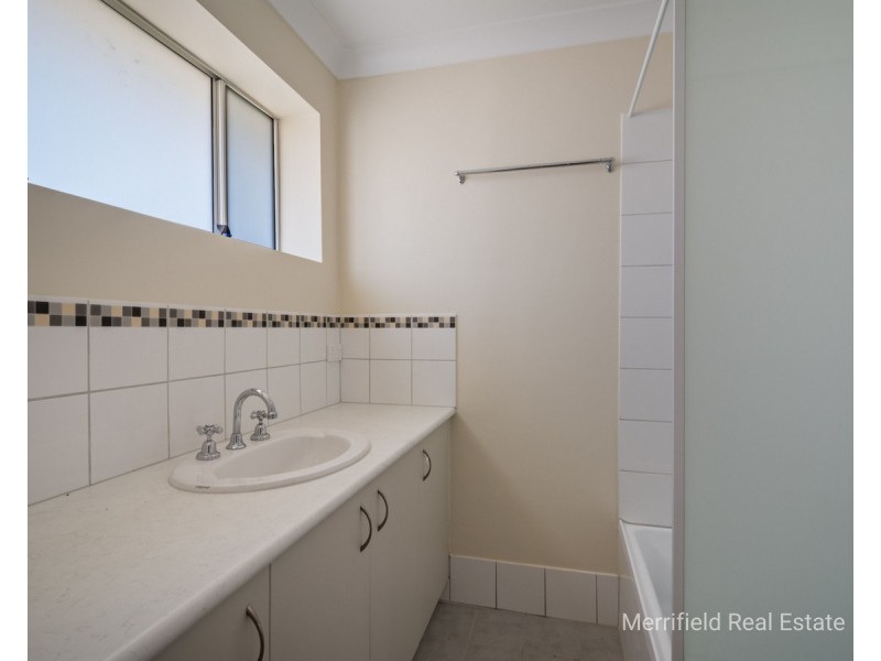 12 Trimmer Road, Spencer Park WA 6330