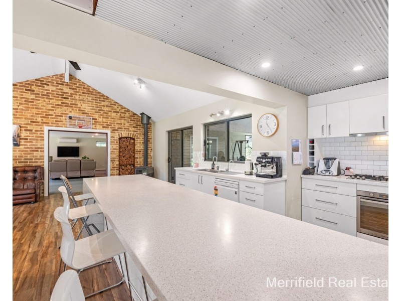 116 Spring Street, Little Grove WA 6330