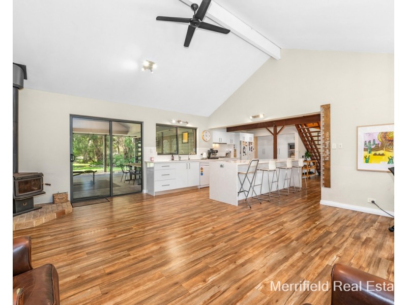 116 Spring Street, Little Grove WA 6330