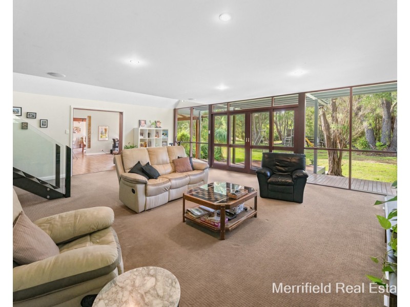 116 Spring Street, Little Grove WA 6330