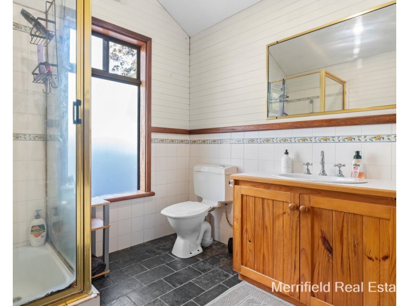 116 Spring Street, Little Grove WA 6330