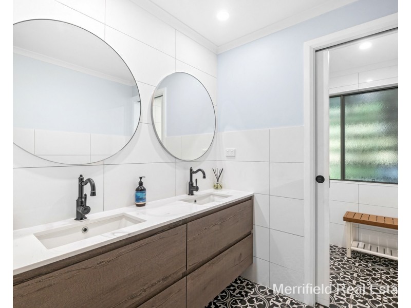 116 Spring Street, Little Grove WA 6330