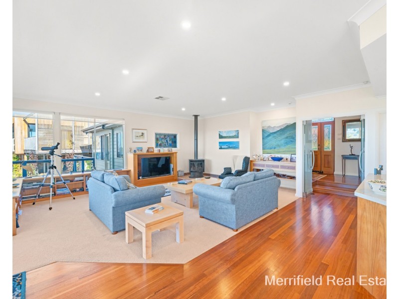 12 Miramar Road, Mira Mar WA 6330