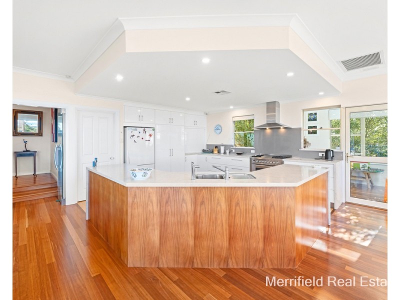 12 Miramar Road, Mira Mar WA 6330