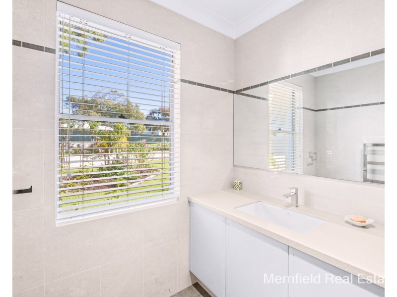 12 Miramar Road, Mira Mar WA 6330