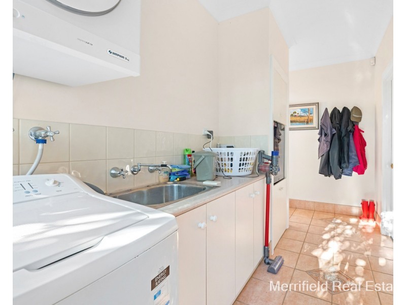 12 Miramar Road, Mira Mar WA 6330