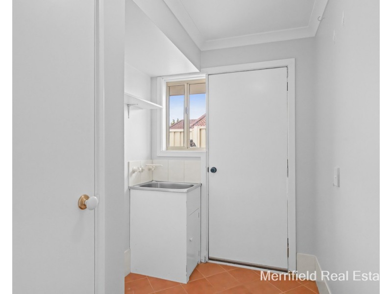 54 McGonnell Street, Orana WA 6330