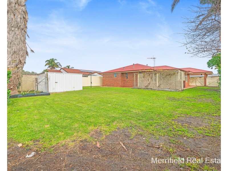 54 McGonnell Street, Orana WA 6330