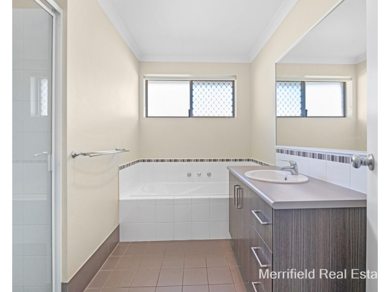 28 Gerdes Way, Mckail WA 6330