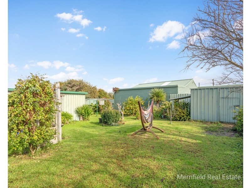 34 Sherwood Drive, Mckail WA 6330
