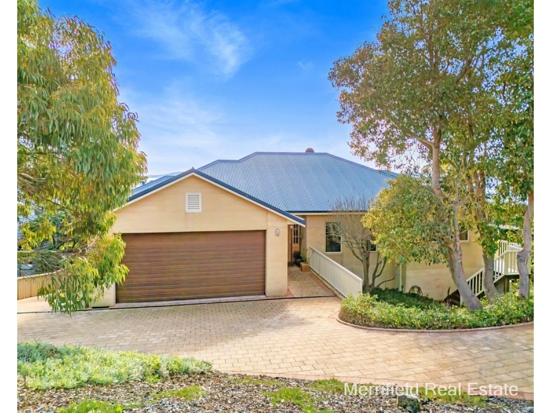6 Caledonia Crescent, Goode Beach WA 6330