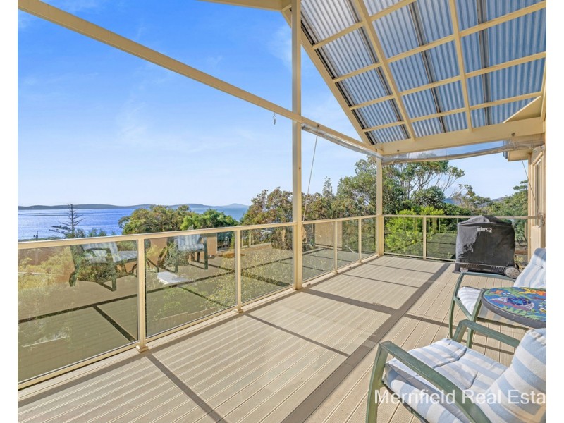 6 Caledonia Crescent, Goode Beach WA 6330