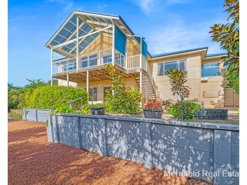 6 Caledonia Crescent, Goode Beach WA 6330