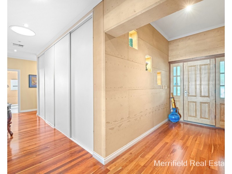 6 Caledonia Crescent, Goode Beach WA 6330