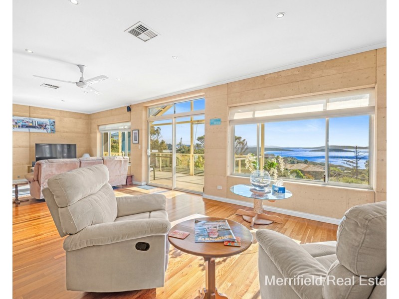 6 Caledonia Crescent, Goode Beach WA 6330