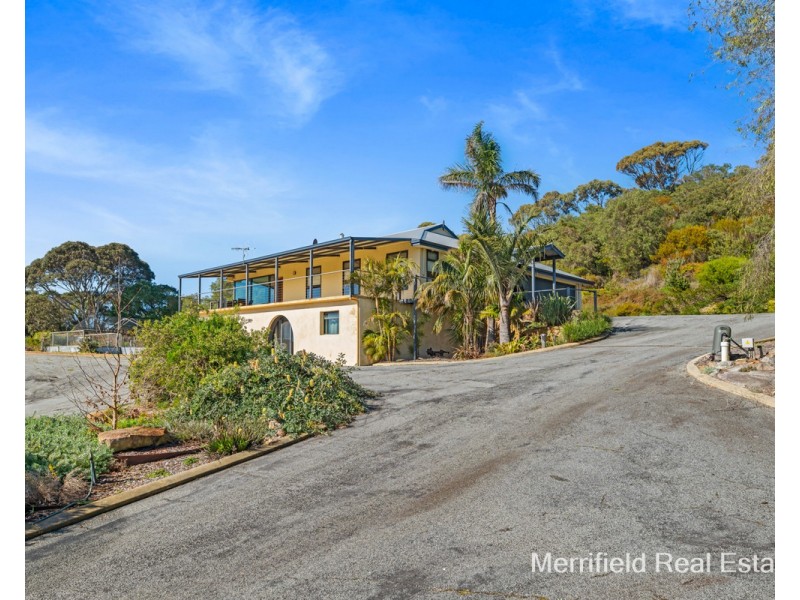 69 Diamond Street, Little Grove WA 6330