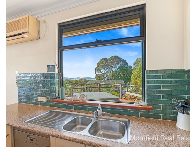 69 Diamond Street, Little Grove WA 6330