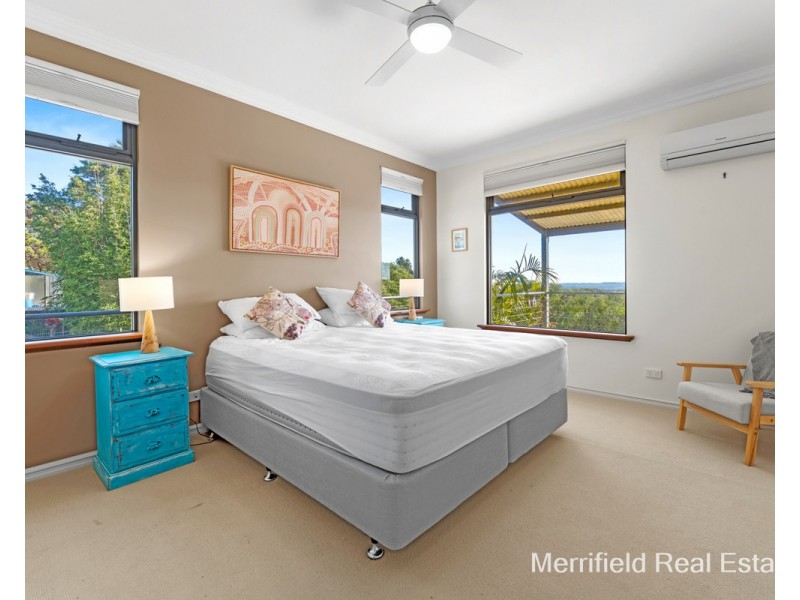 69 Diamond Street, Little Grove WA 6330
