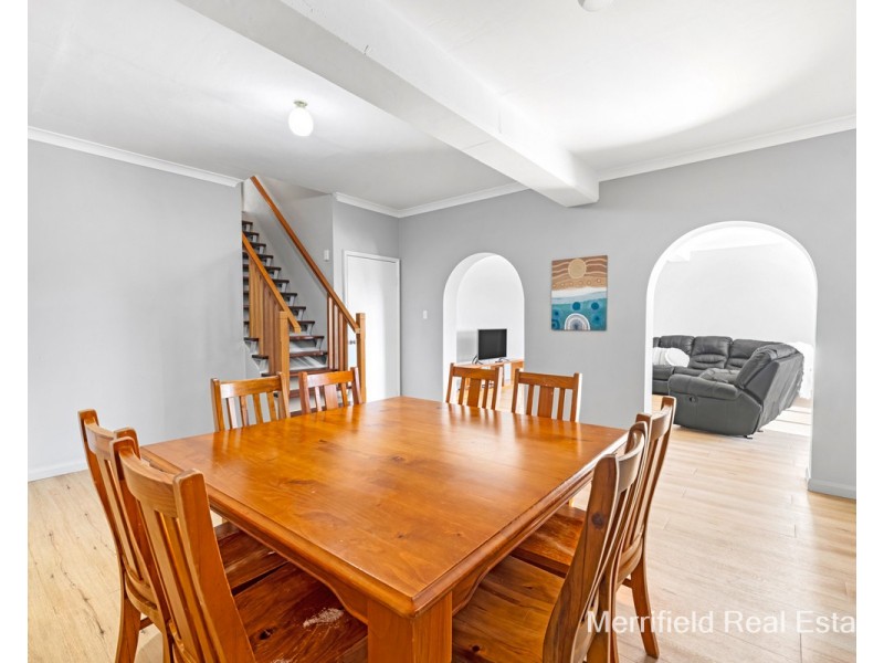 69 Diamond Street, Little Grove WA 6330