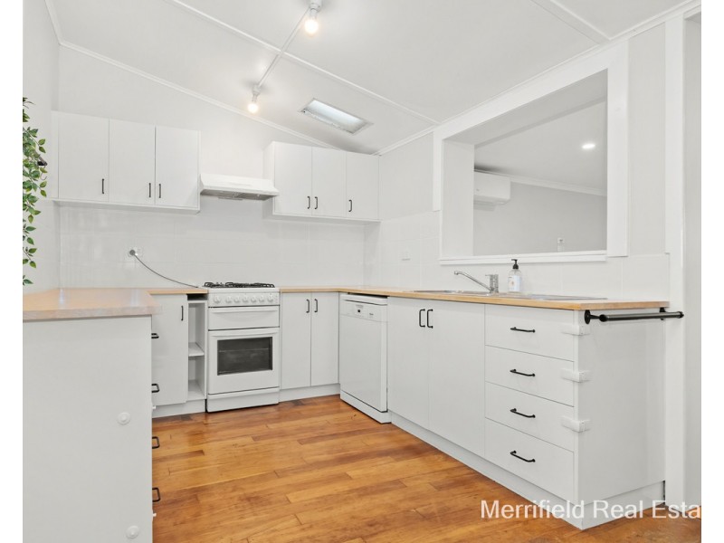 24 Edinburgh Road, Mckail WA 6330