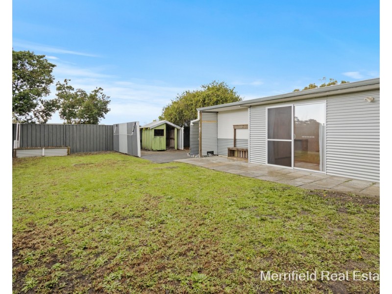 24 Edinburgh Road, Mckail WA 6330