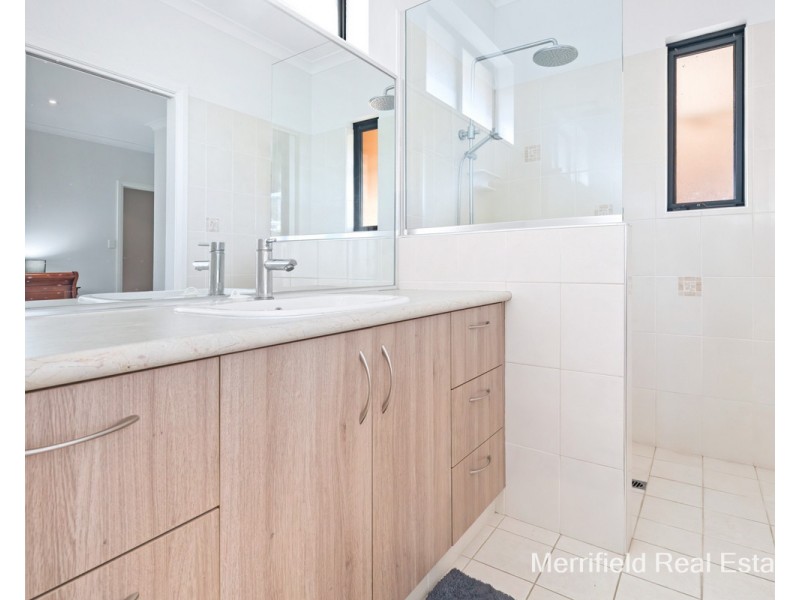 18 Seymour Street, Mira Mar WA 6330