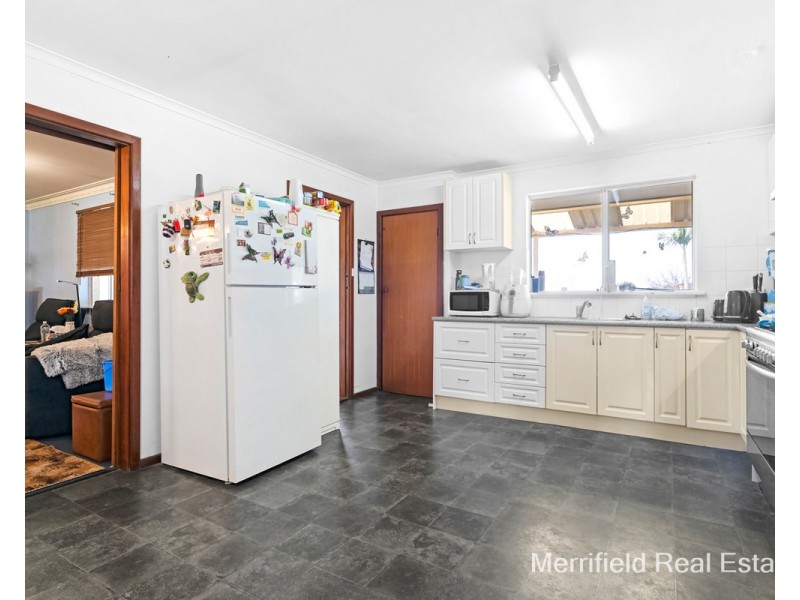 10 Clive Street, Bayonet Head WA 6330