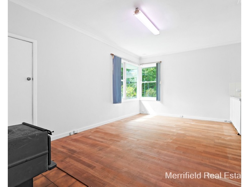 121 South Coast Highway, Lockyer WA 6330