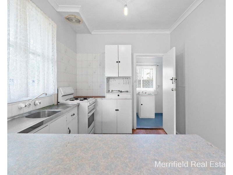 121 South Coast Highway, Lockyer WA 6330