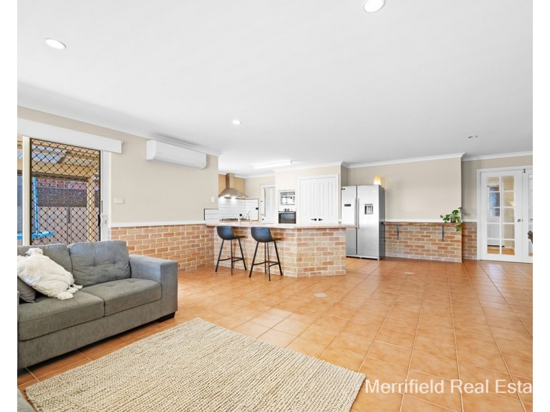 18 Susan Court, Yakamia WA 6330