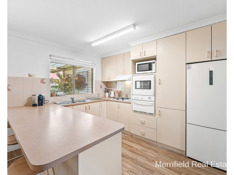 8 Gillam Place, Mount Melville WA 6330