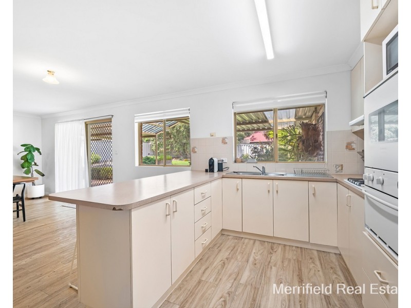 8 Gillam Place, Mount Melville WA 6330