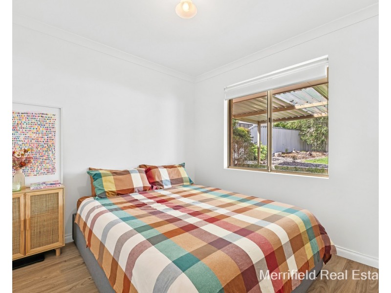 8 Gillam Place, Mount Melville WA 6330