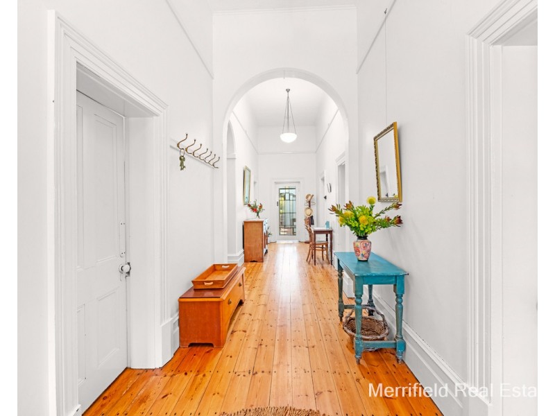 68 Brunswick Road, Port Albany WA 6330