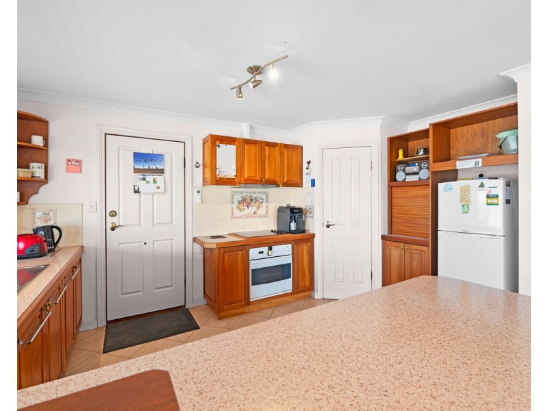 6 Mudge Retreat, Spencer Park WA 6330