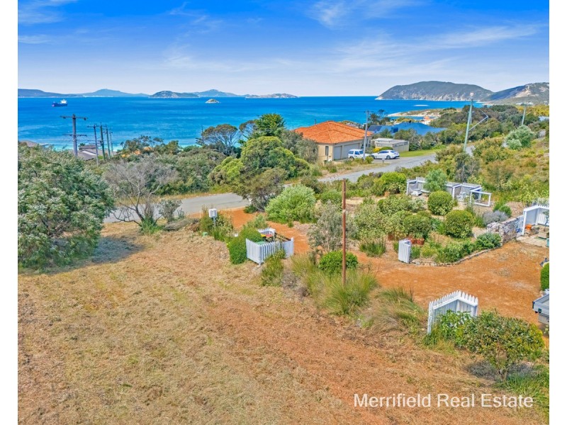 11 Caledonia Crescent, Goode Beach WA 6330