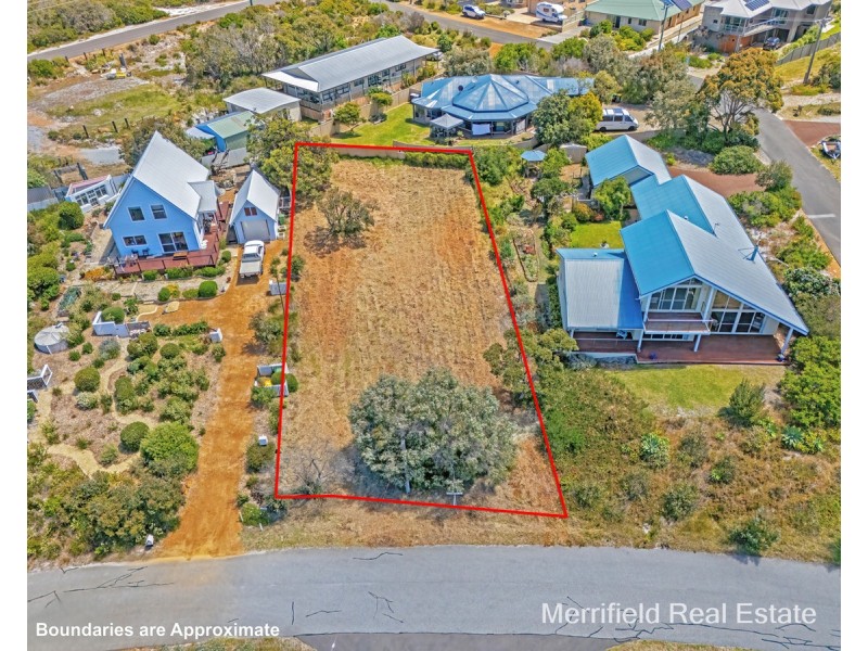 11 Caledonia Crescent, Goode Beach WA 6330
