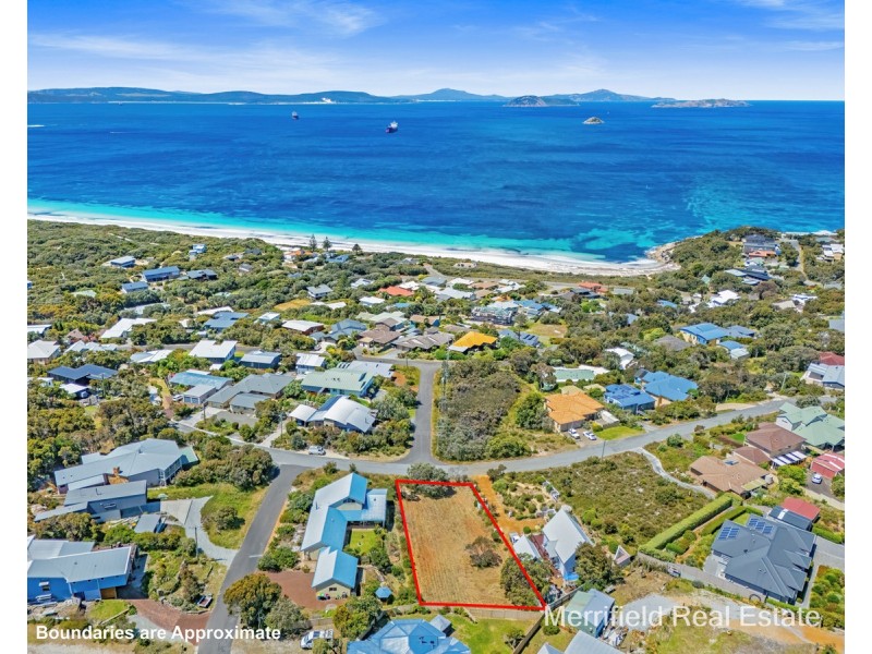 11 Caledonia Crescent, Goode Beach WA 6330