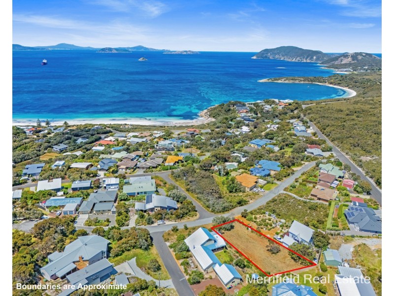 11 Caledonia Crescent, Goode Beach WA 6330