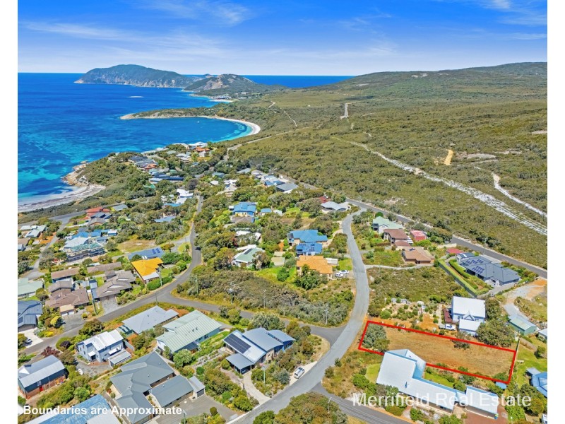 11 Caledonia Crescent, Goode Beach WA 6330