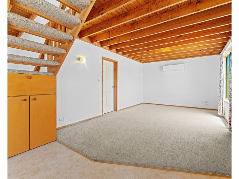 7 Connelly Street, Little Grove WA 6330