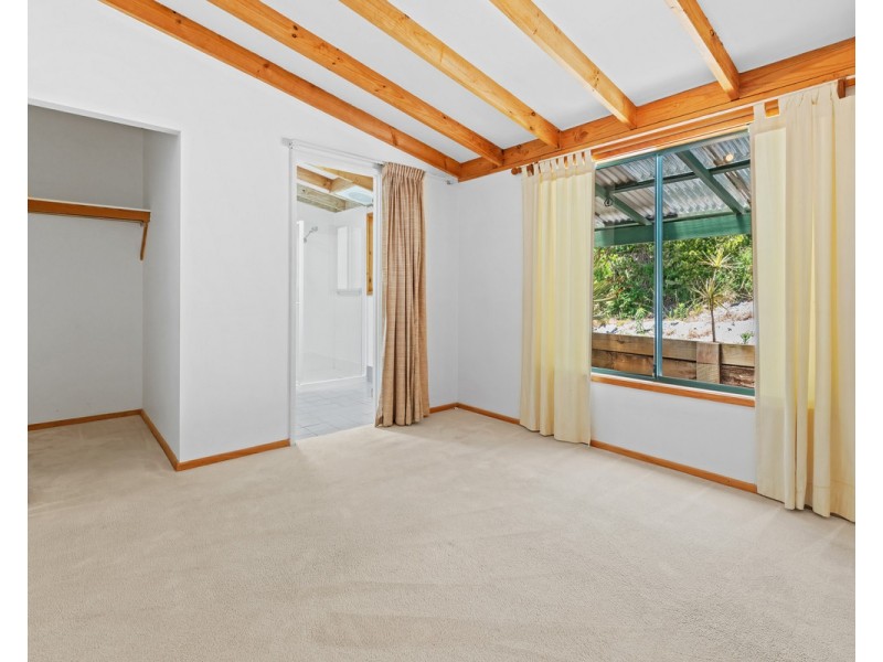 7 Connelly Street, Little Grove WA 6330