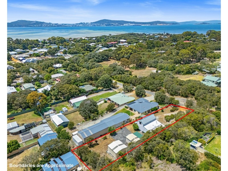7 Connelly Street, Little Grove WA 6330