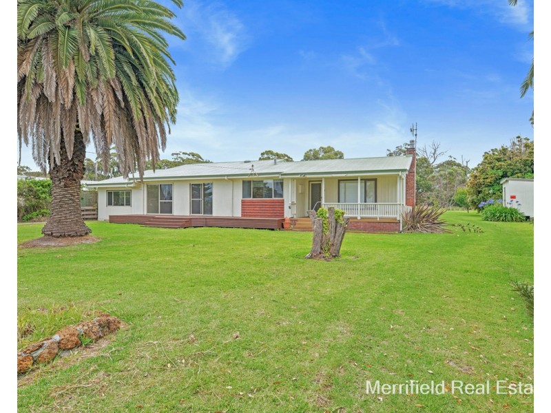 111 The Esplanade, Lower King WA 6330