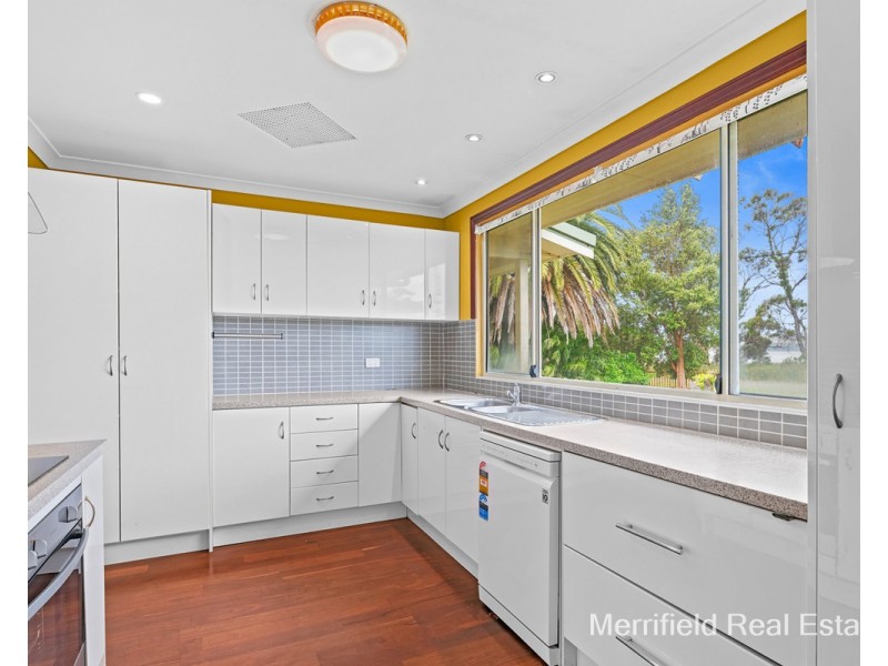 111 The Esplanade, Lower King WA 6330
