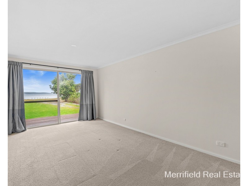 111 The Esplanade, Lower King WA 6330