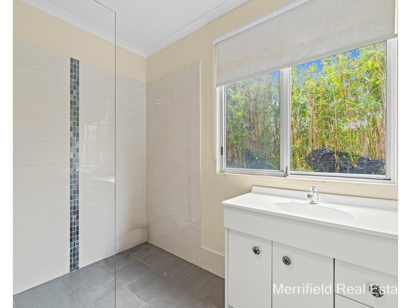 111 The Esplanade, Lower King WA 6330
